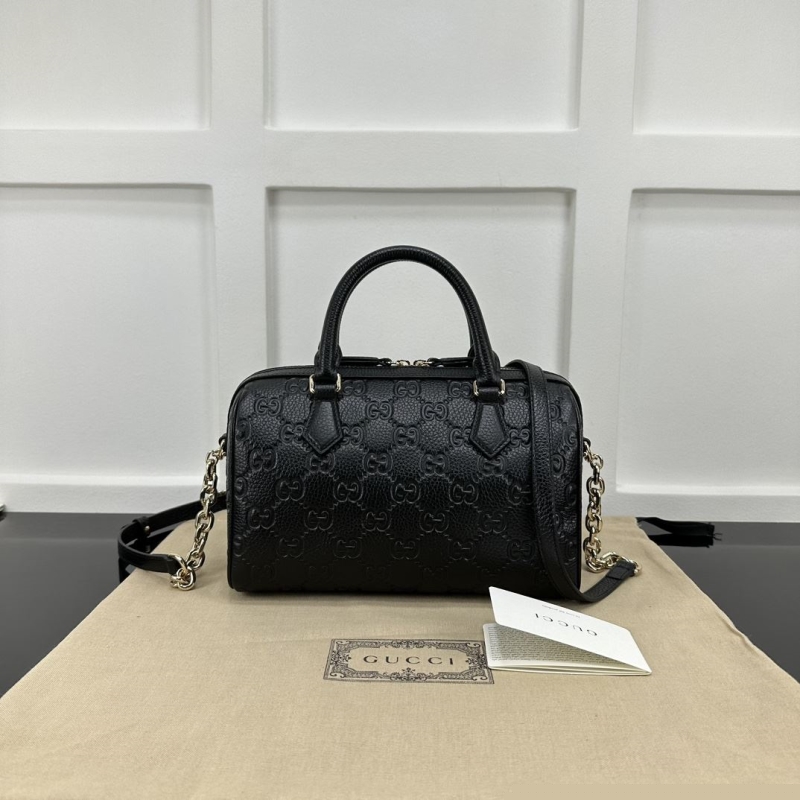 G*u*i speedy bags